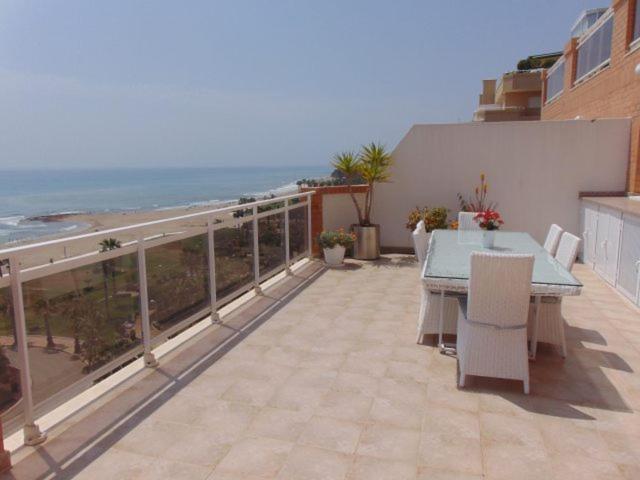 Marina D'Or Beachfront-Vista Al Mar Frontal 奥罗佩萨德尔马 外观 照片
