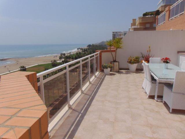Marina D'Or Beachfront-Vista Al Mar Frontal 奥罗佩萨德尔马 外观 照片
